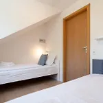 Appartement Gaestehaus Windrose 6 *